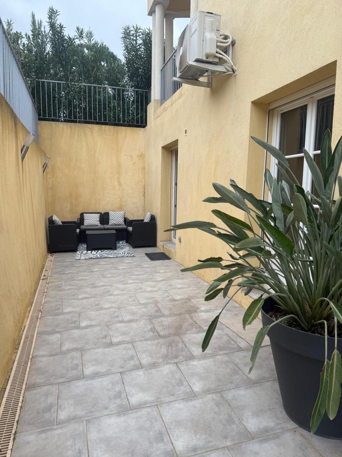 Detente Bas De Villa Jacuzzi, Piscine A 15 Min De Nice Carros Exteriör bild
